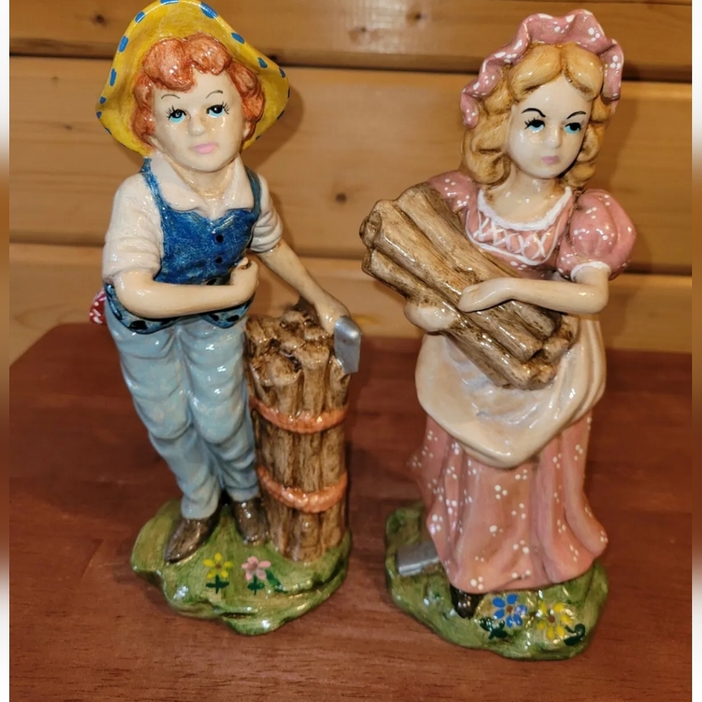 Vintage Young Couple Boy & Girl Chopping Firewood Country Chic Ceramic Figurines